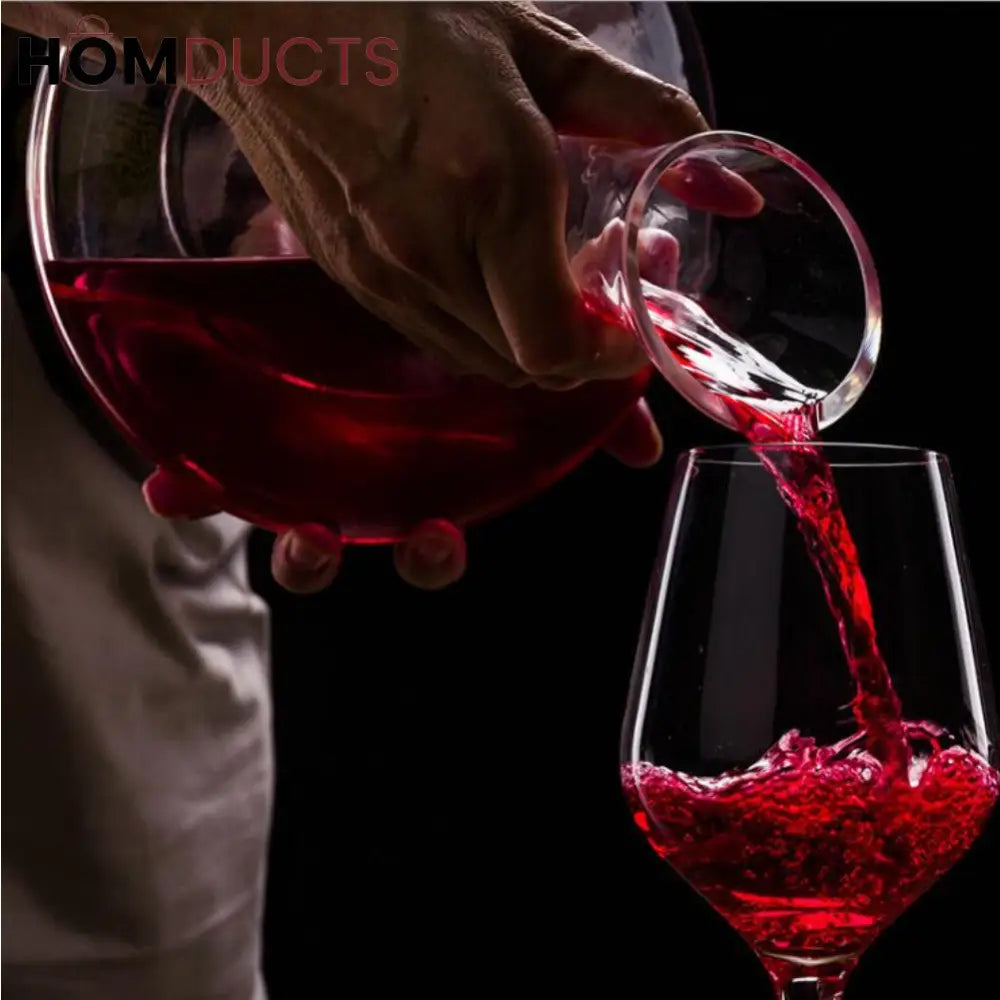 Luxury Crystal Glass Decanter with Handle – Hand-Blown Transparent Pitcher for Beverages and Home Decor