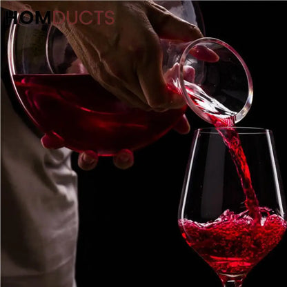 Luxury Crystal Glass Decanter with Handle – Hand-Blown Transparent Pitcher for Beverages and Home Decor