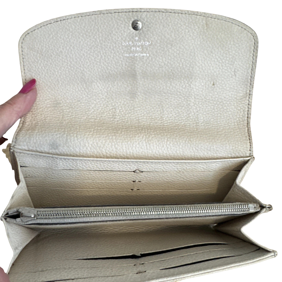 Louis Vuitton Mahina Portefeuille Iris Leather Bifold Long Wallet